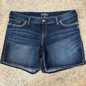Silver Jeans Suki Jean Shorts Dark Blue Women Size 24 EUC